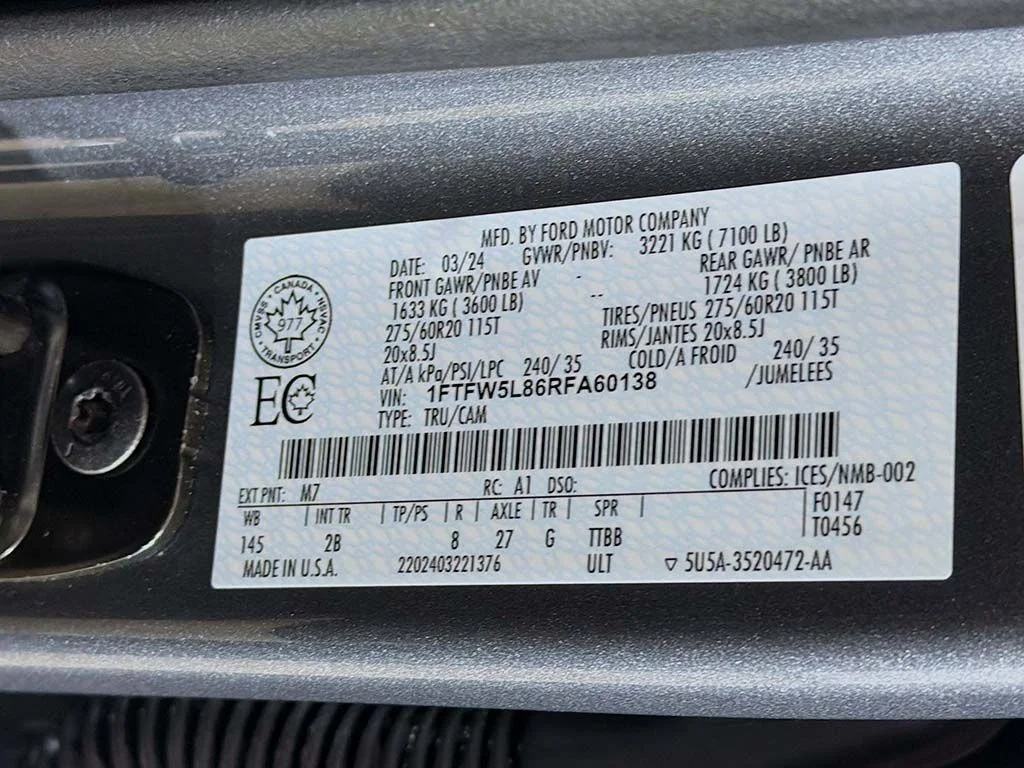 Used 2024 Carbonized Gray Metallic Ford Lariat image 43