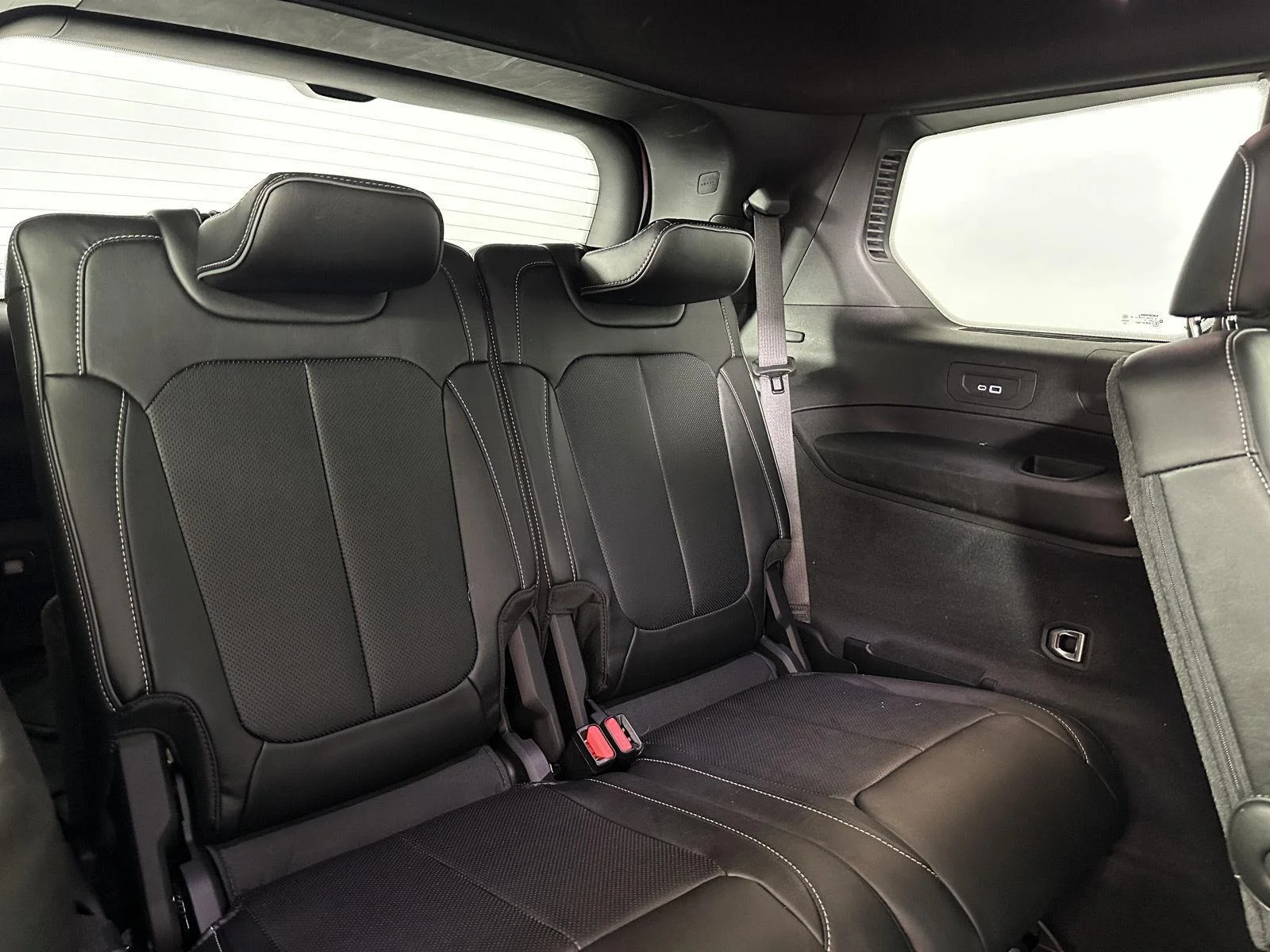 Used 2023 Bright White Clearcoat Jeep Overland image 35