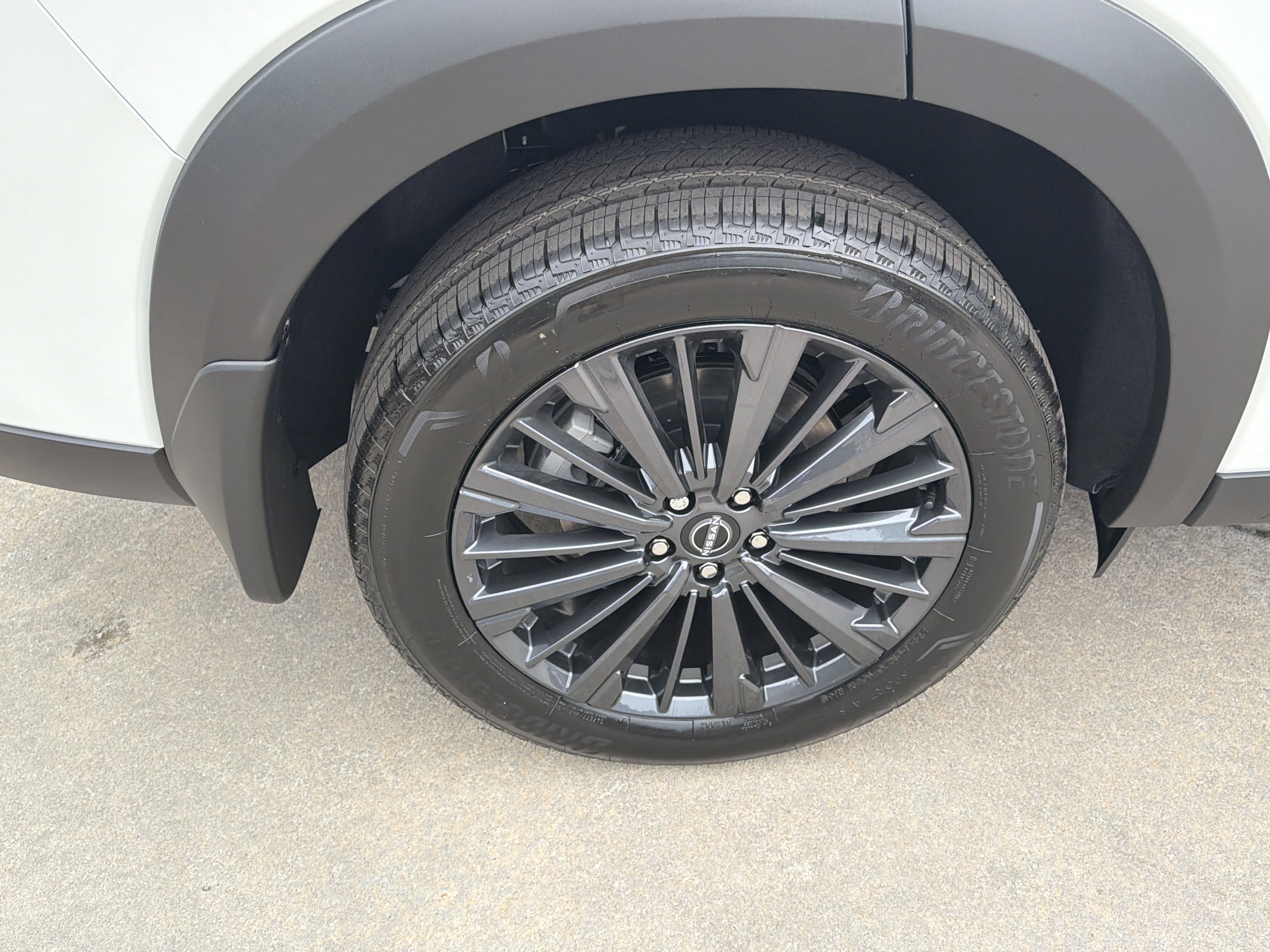 New 2026 Everest White Pearl Tricoat Nissan SL image 18