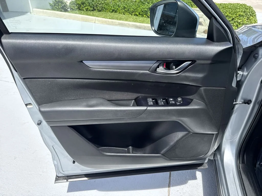 Used 2019 Sonic Silver Metallic Mazda Sport image 37