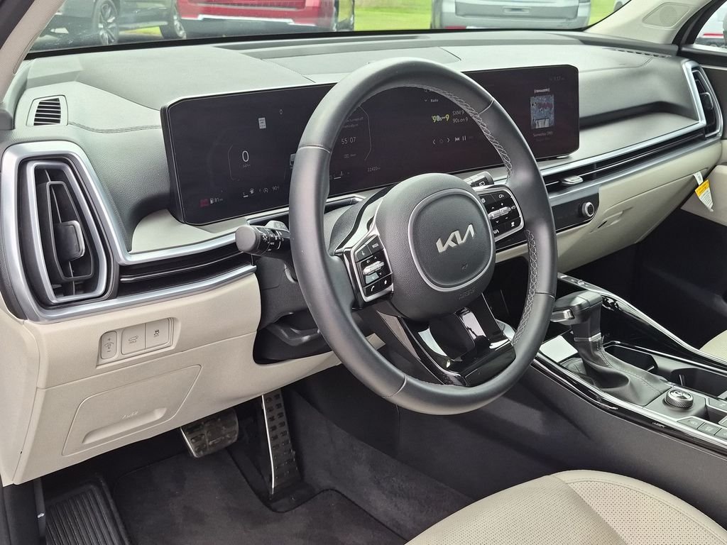 Used 2024 Gray Kia SX image 37
