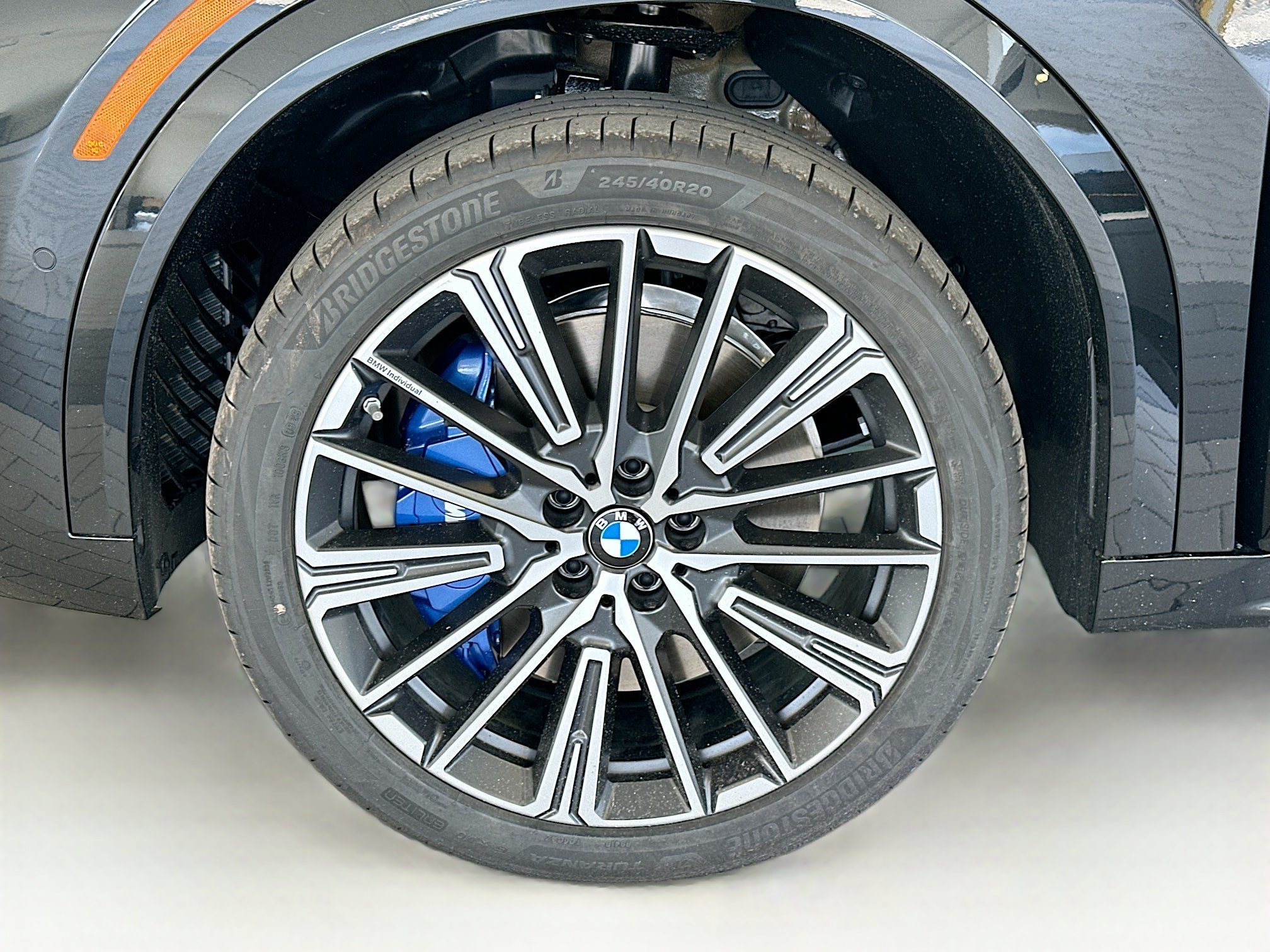 New 2026 Black Sapphire Metallic BMW xDrive28i image 23
