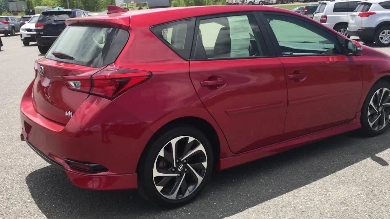 Used 2016 Barcelona Red Metallic Scion  image 8