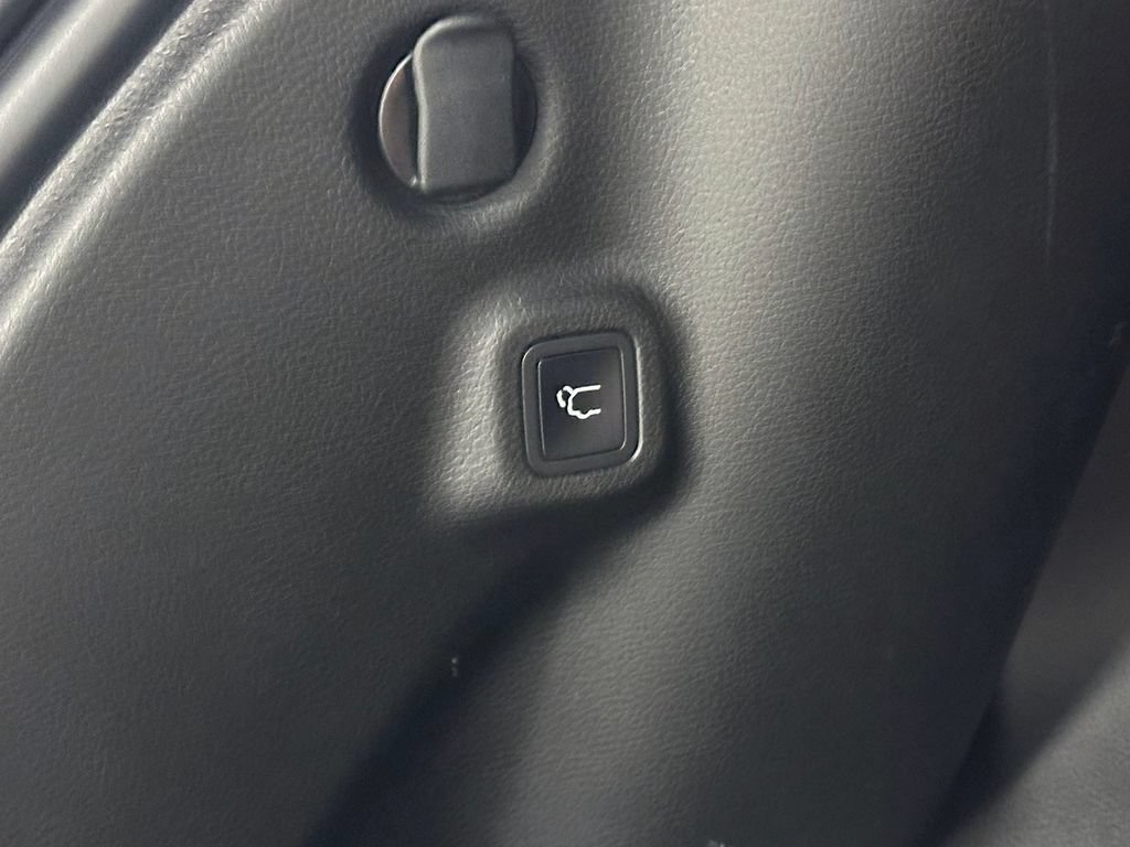 Used 2026 Red Jeep Limited Altitude image 13