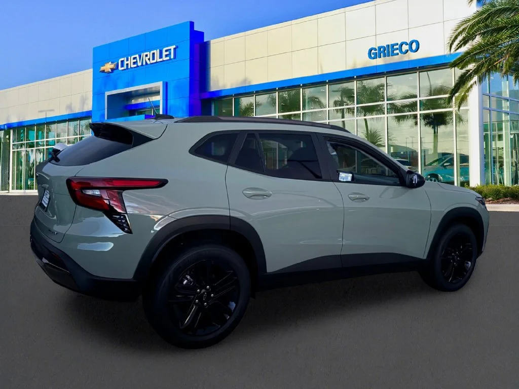 New 2026 Cacti Green Chevrolet ACTIV image 6