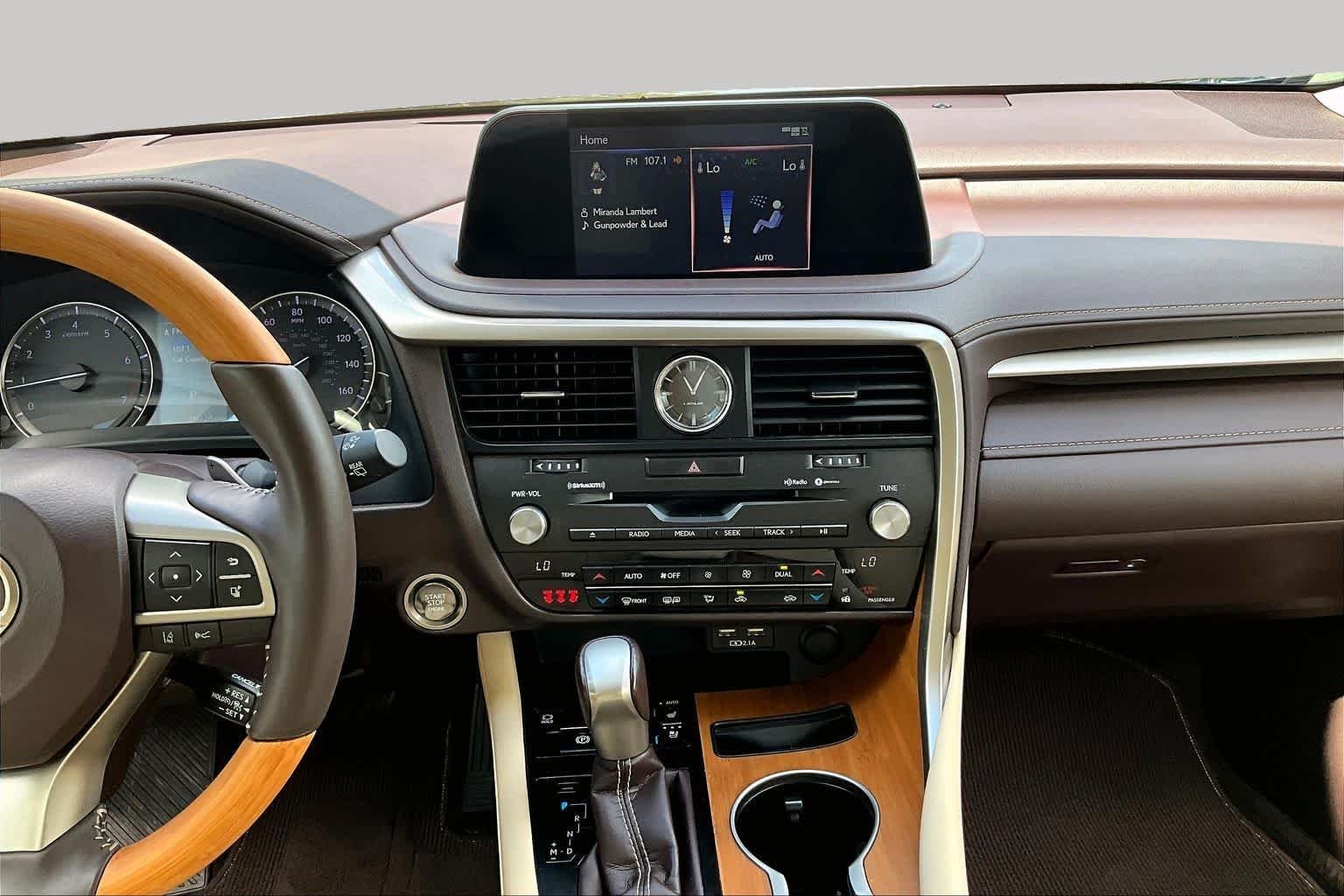 Used 2020 Obsidian Lexus  image 7