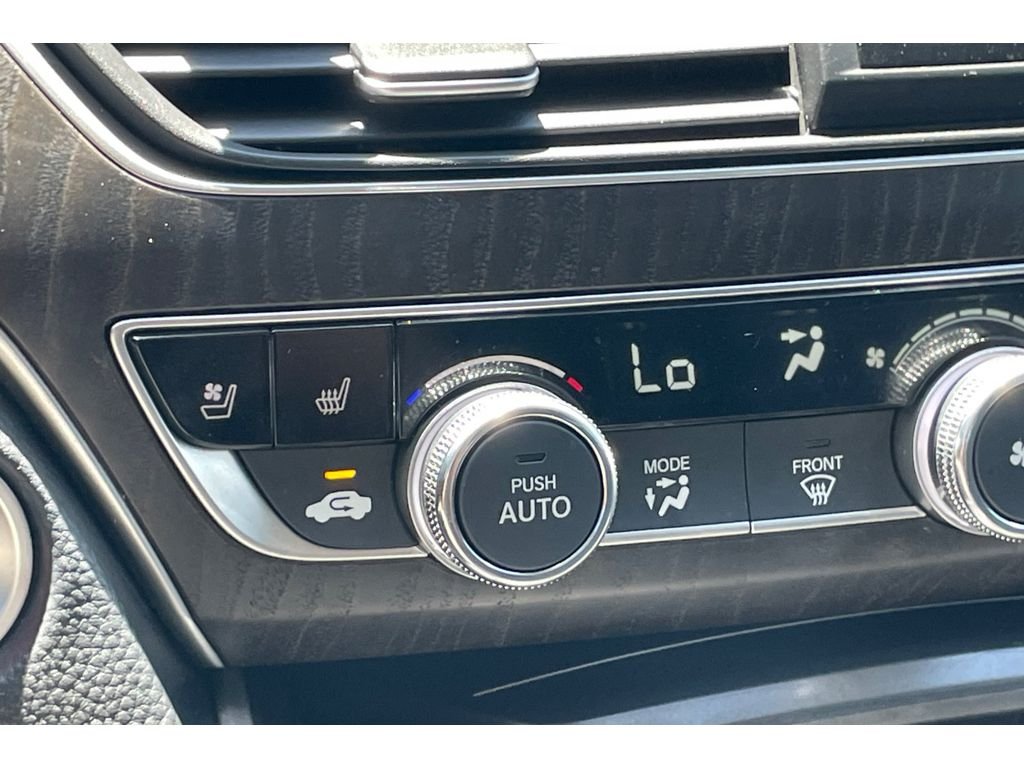 Used 2022 Sonic Gray Pearl Honda Touring image 27