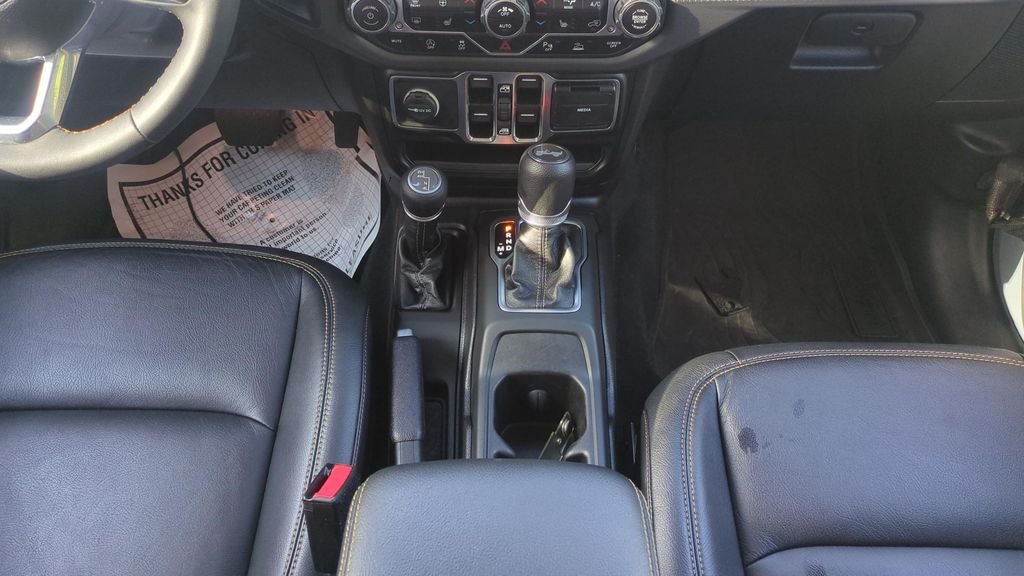 Used 2024 Gray Jeep Sahara image 16