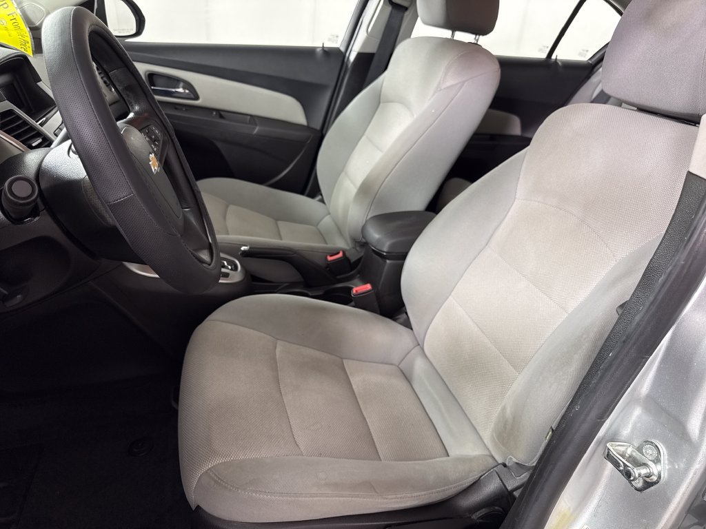 2015 Chevrolet Cruze 1LT - Photo 11