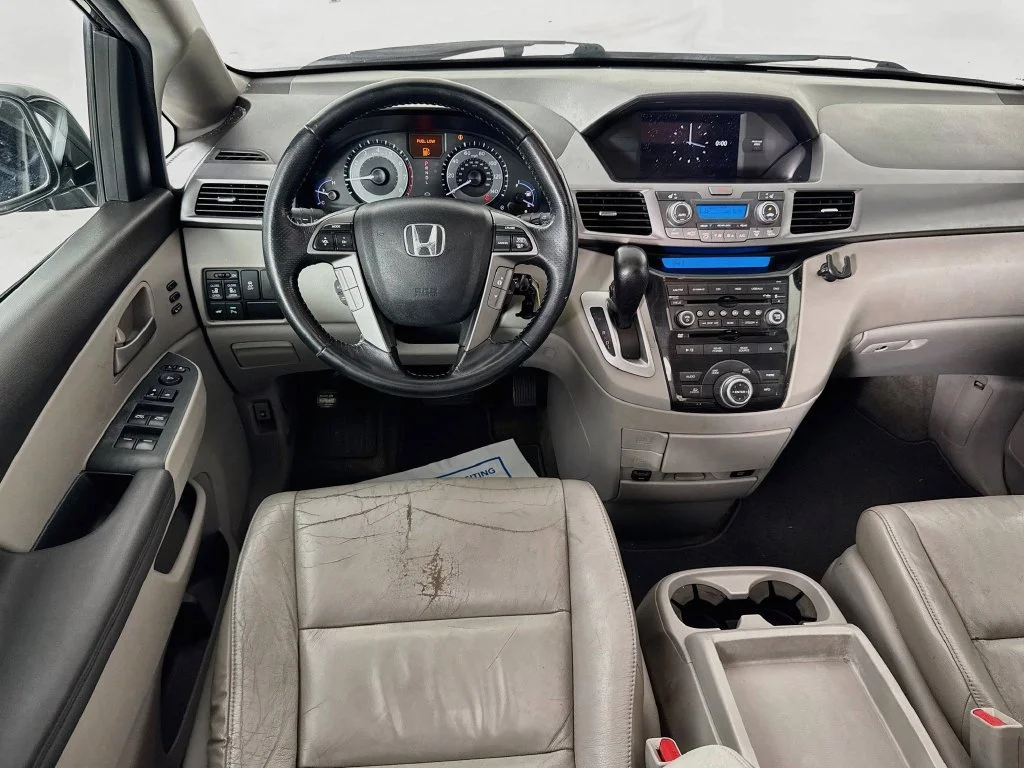 Used 2012 Black Honda Touring image 28