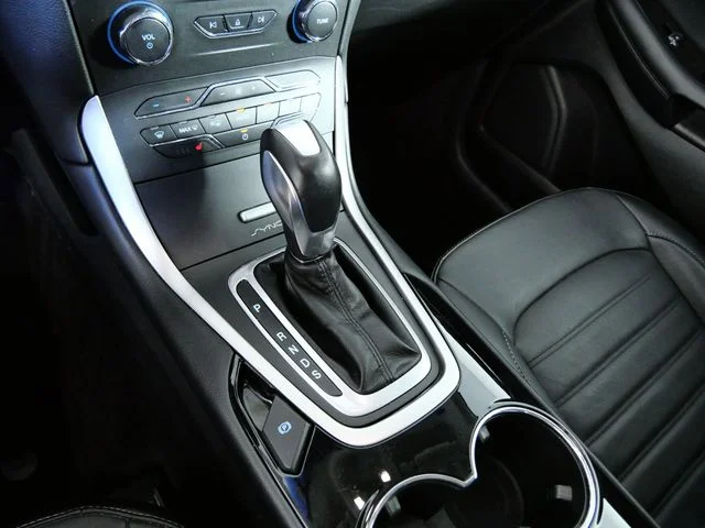 Used 2016 Blue Ford SEL image 20