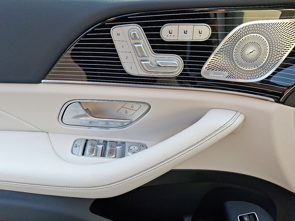 New 2026 MANUFAKTUR Mystic Blue Metallic Mercedes-Benz GLE 450 image 12