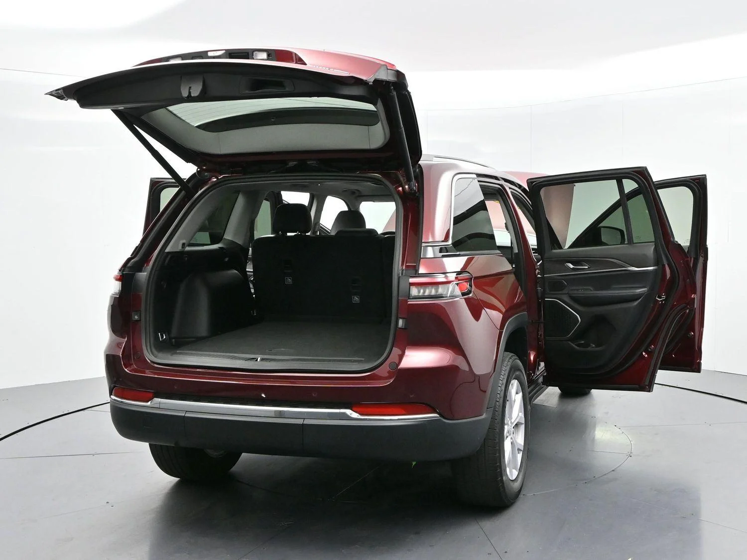 Used 2022 Red Jeep Limited image 46