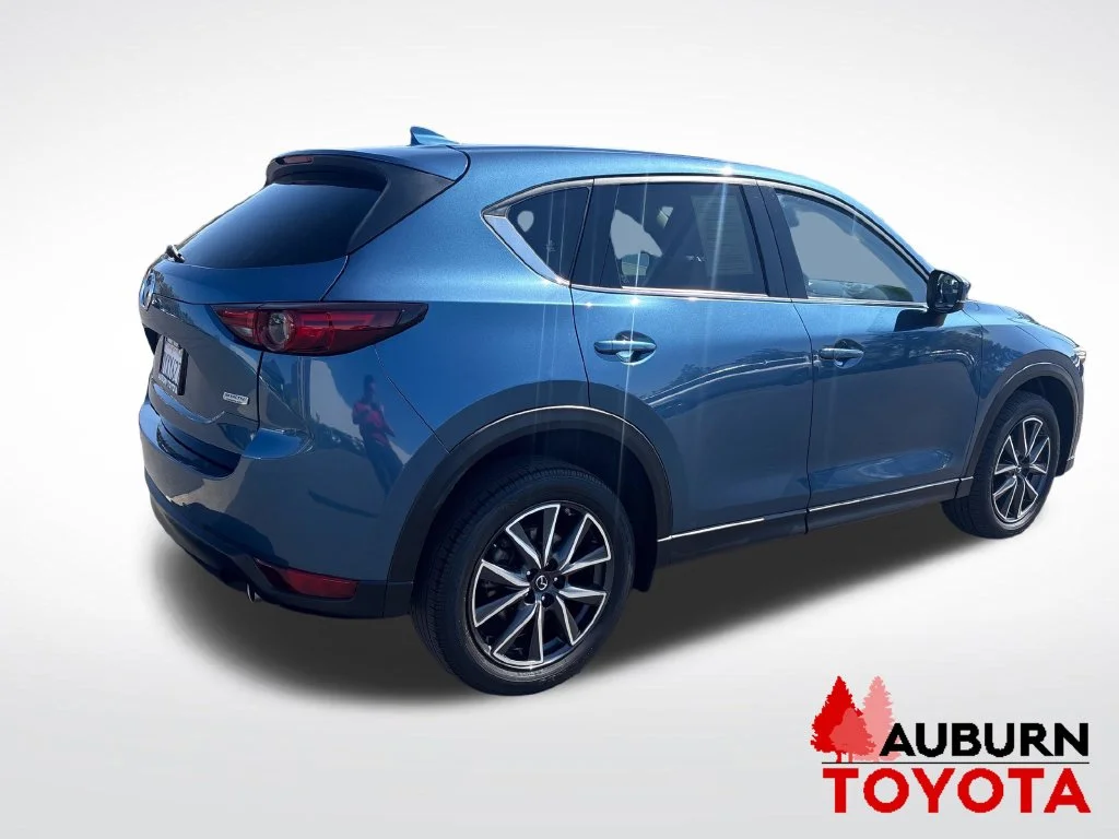 Used 2017 Eternal Blue Mica Mazda Grand Touring image 5