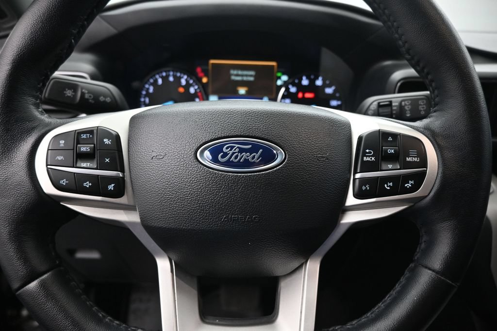 Certified Used 2023 Green Ford XLT image 11