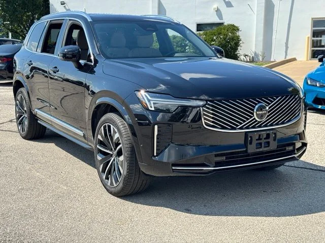 2026 Volvo XC90 B5 Plus