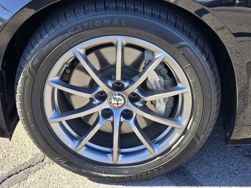 2018 Alfa Romeo Giulia Base - Photo 9