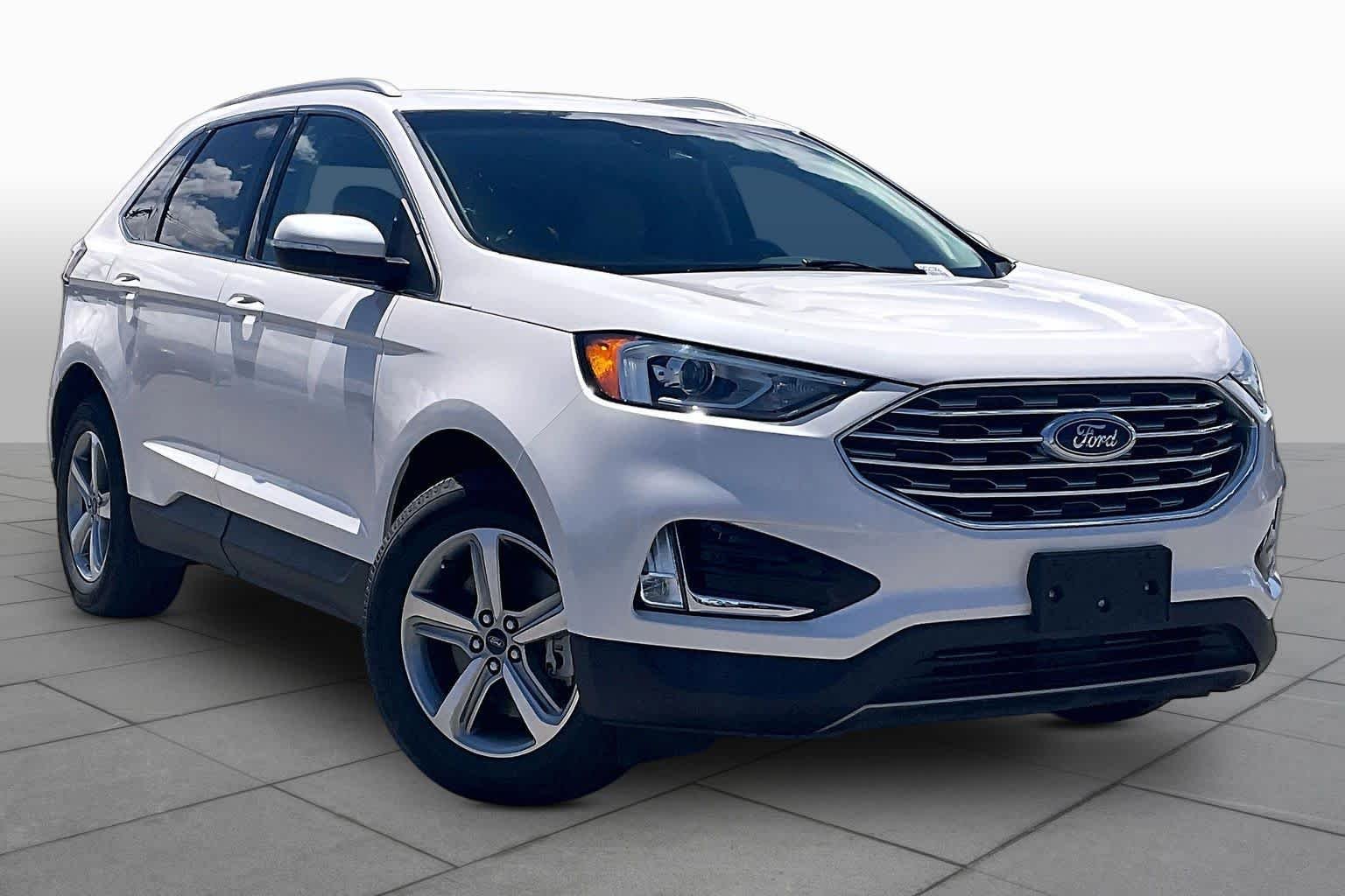 Used 2019 White Platinum Metallic Tri-Coat Ford SEL image 3