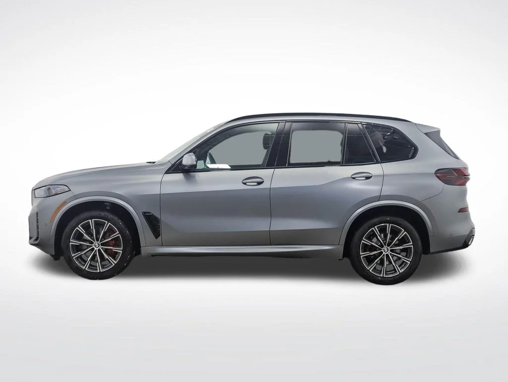 Used 2026 BMW X5 40i with VIN 5UX23EU07T9323600 for sale in Minneapolis, Minnesota