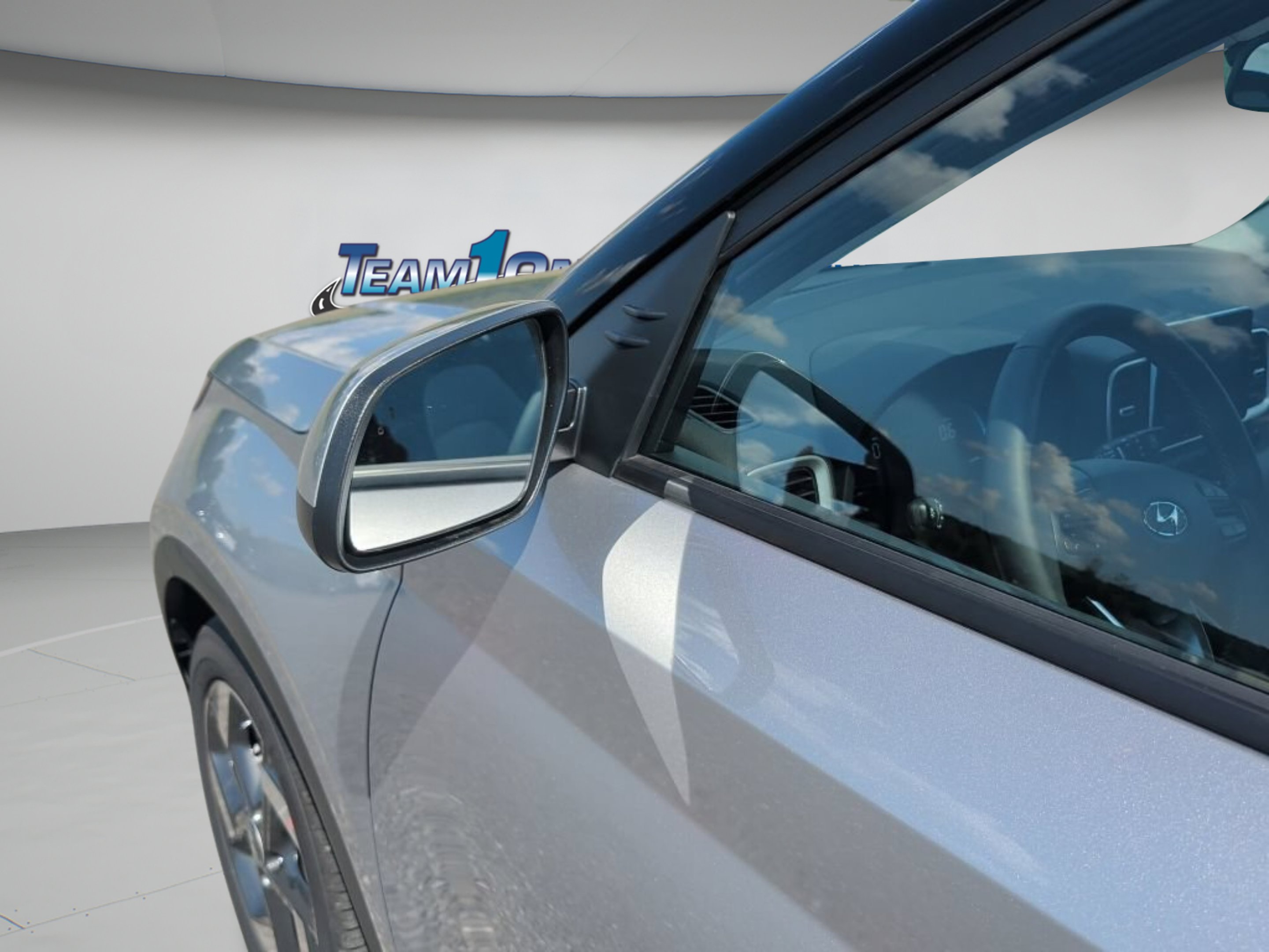 New 2026 Shimmering Silver Hyundai SEL image 13