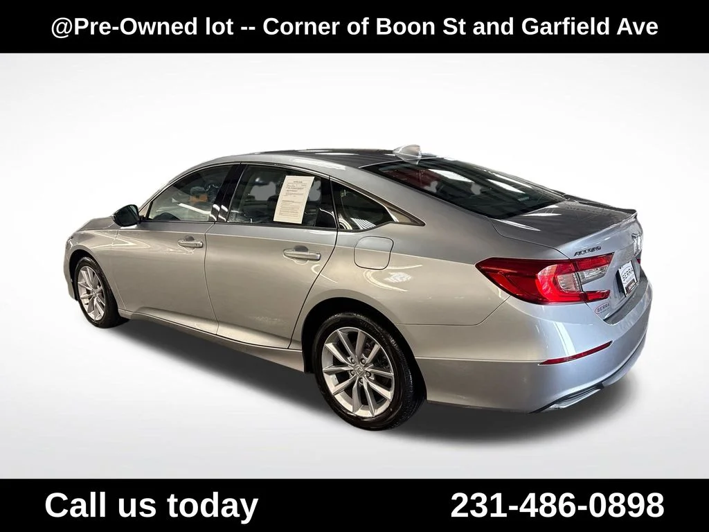 Used 2021  Honda LX image 3