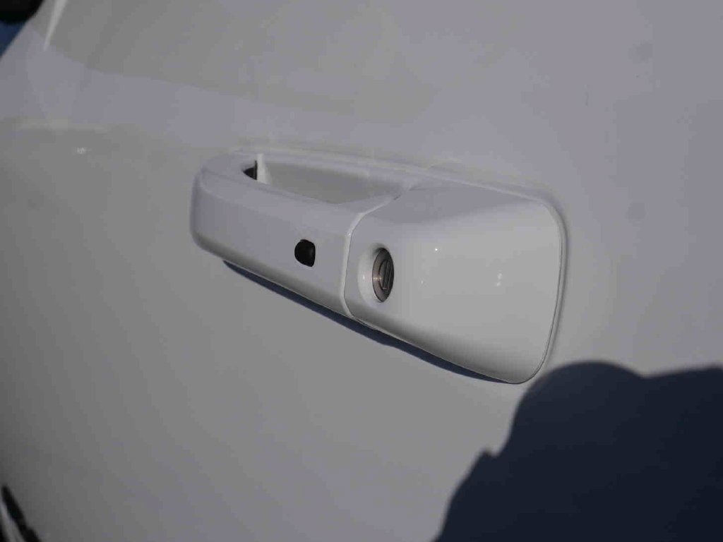 New 2026 Bright White Clear-Coat Exterior Paint RAM LARAMIE image 12