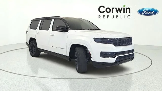 Used 2024 Bright White Clearcoat Jeep Series III image 8