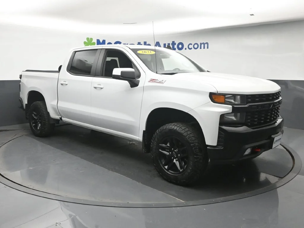 Used 2021 White Chevrolet Custom Trail Boss image 2