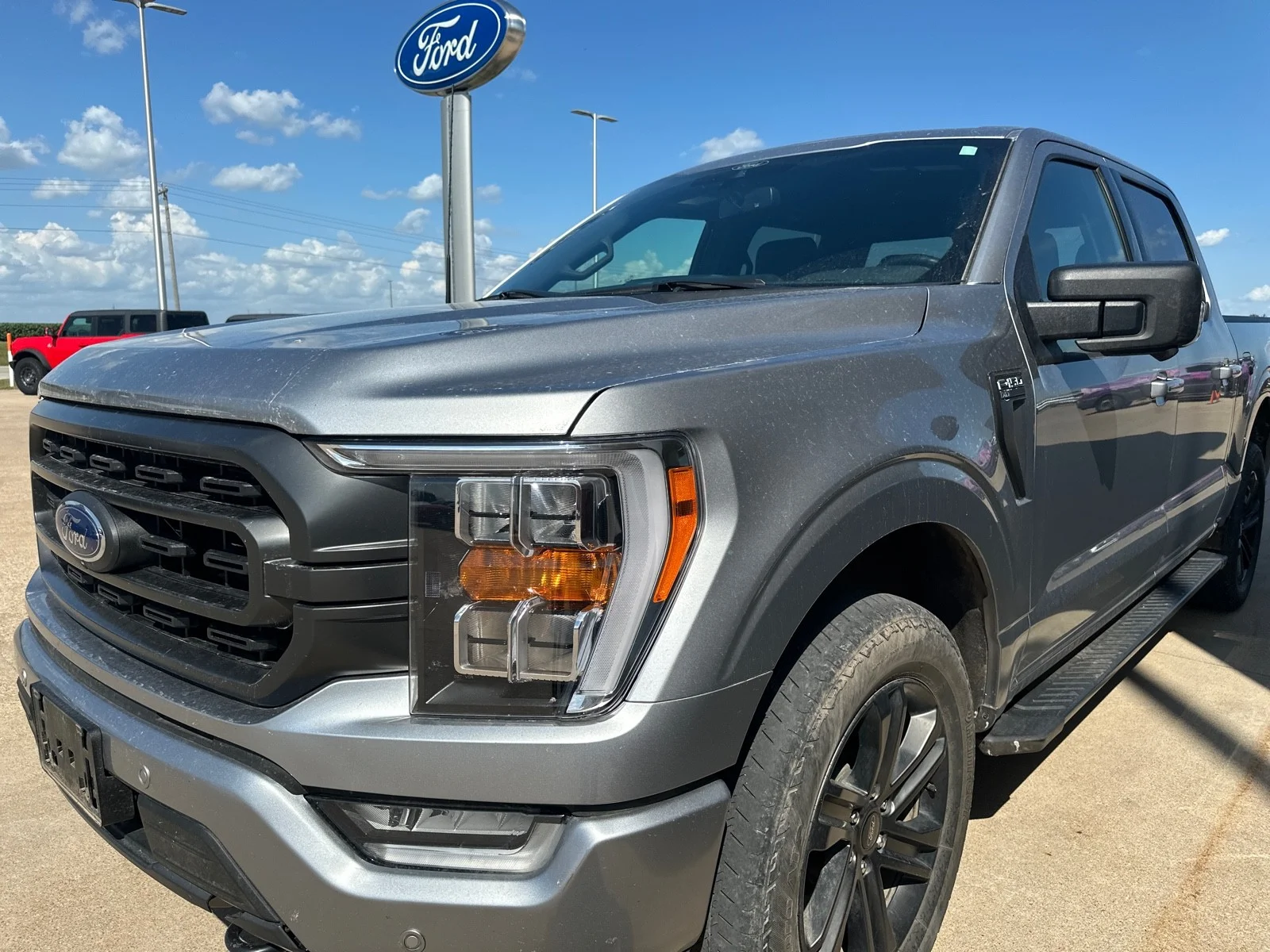 Used 2022 Iconic Silver Metallic Ford XLT image 9