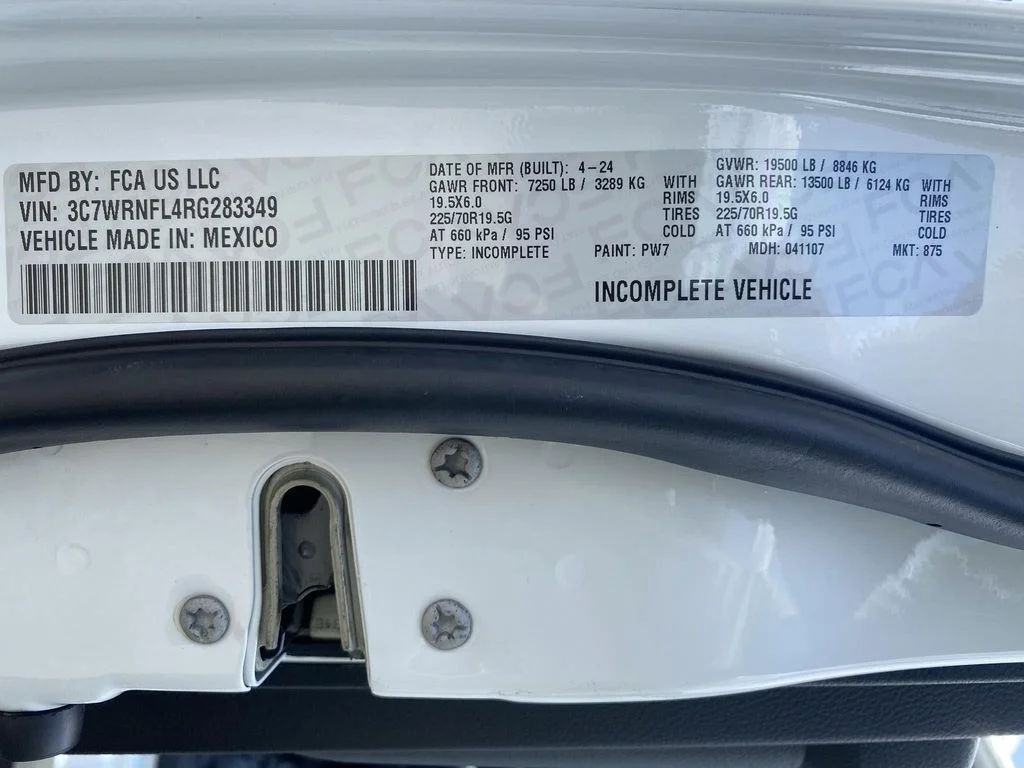 Used 2024 White Ram Tradesman image 102