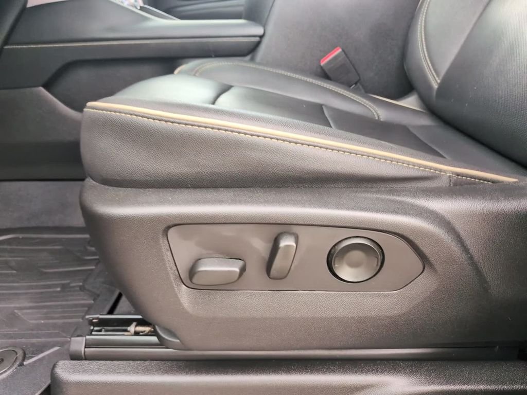 Certified Used 2022 Gray GMC SLT image 15