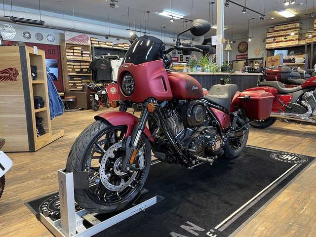 New 2025 Indian Motorcycle Sport Chief RT Sunset Red Smoke in