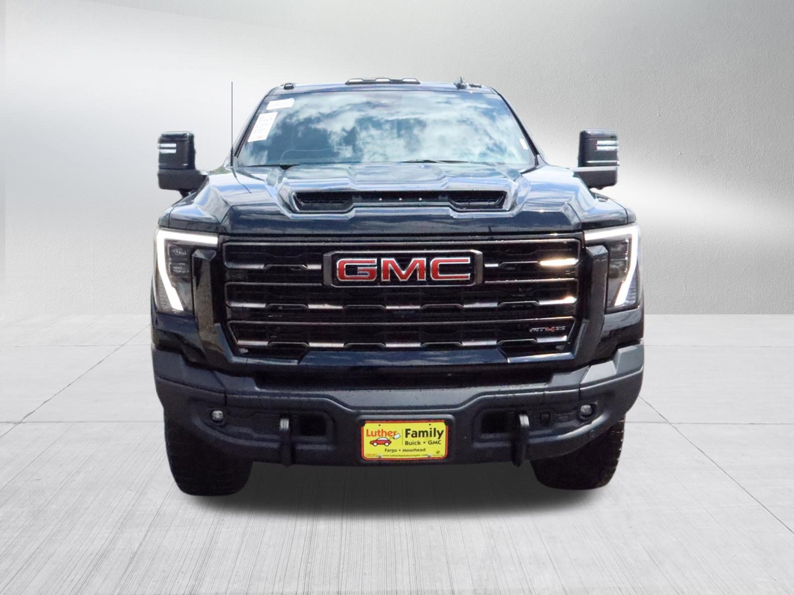 2026 GMC Sierra 2500HD AT4X - Photo 2