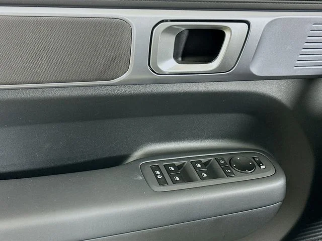 New 2026 Hyundai SANTA FE SE