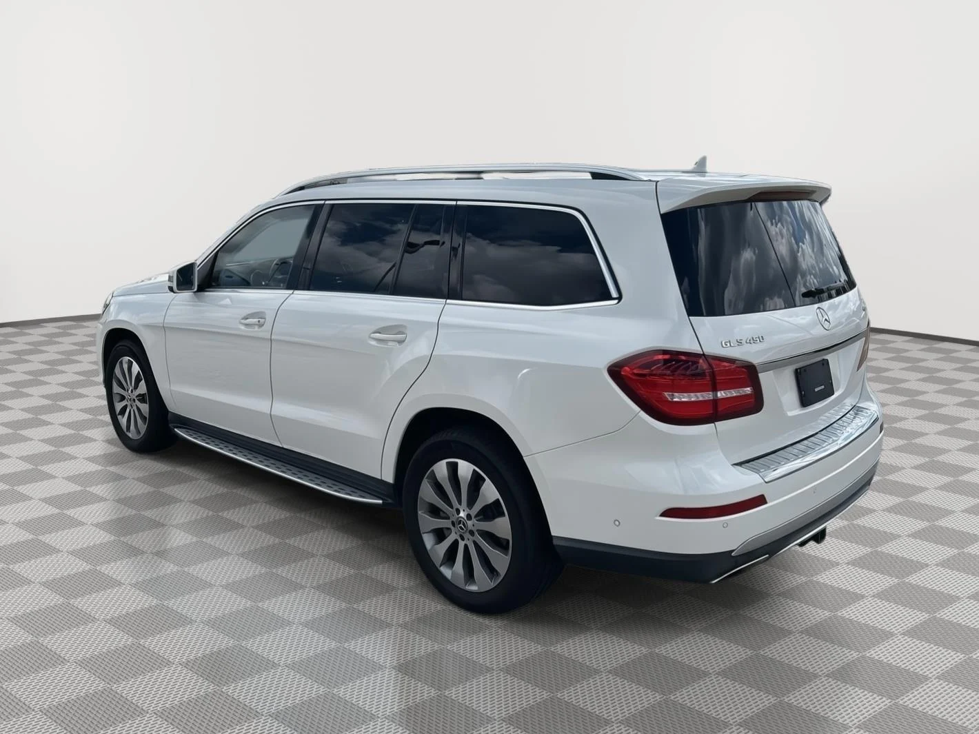Used 2017  mercedes-benz GLS 450 4MATIC® SUV image 5