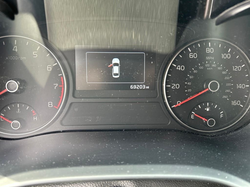 Used 2018 Red Kia SX image 9