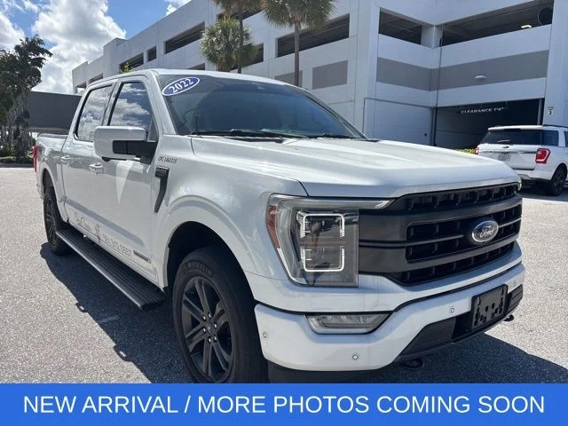 Used 2022 White Ford Lariat image 1