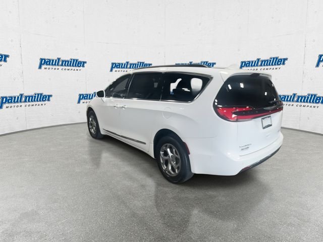Certified Used 2022 Bright White Clearcoat Chrysler Limited image 8