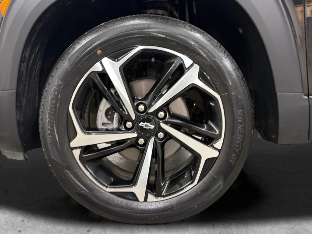 Used 2022 Black Chevrolet RS image 45