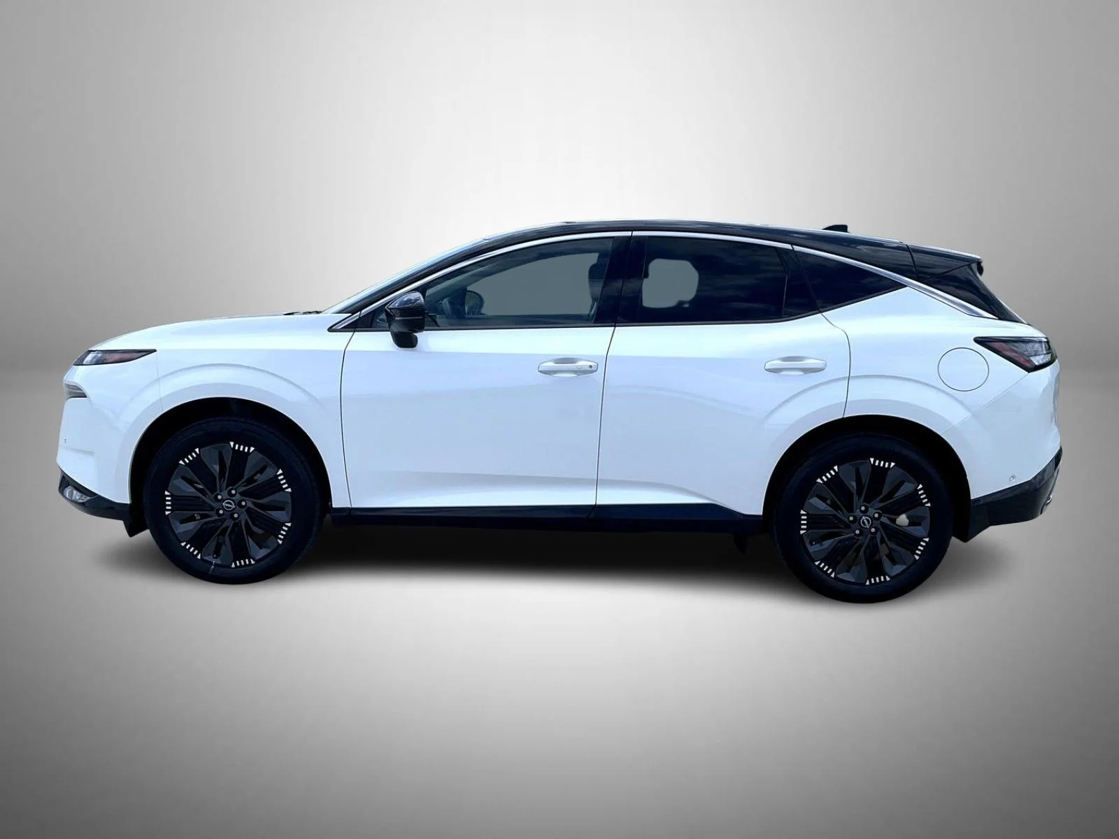 Certified Used 2025 White Nissan Platinum image 8