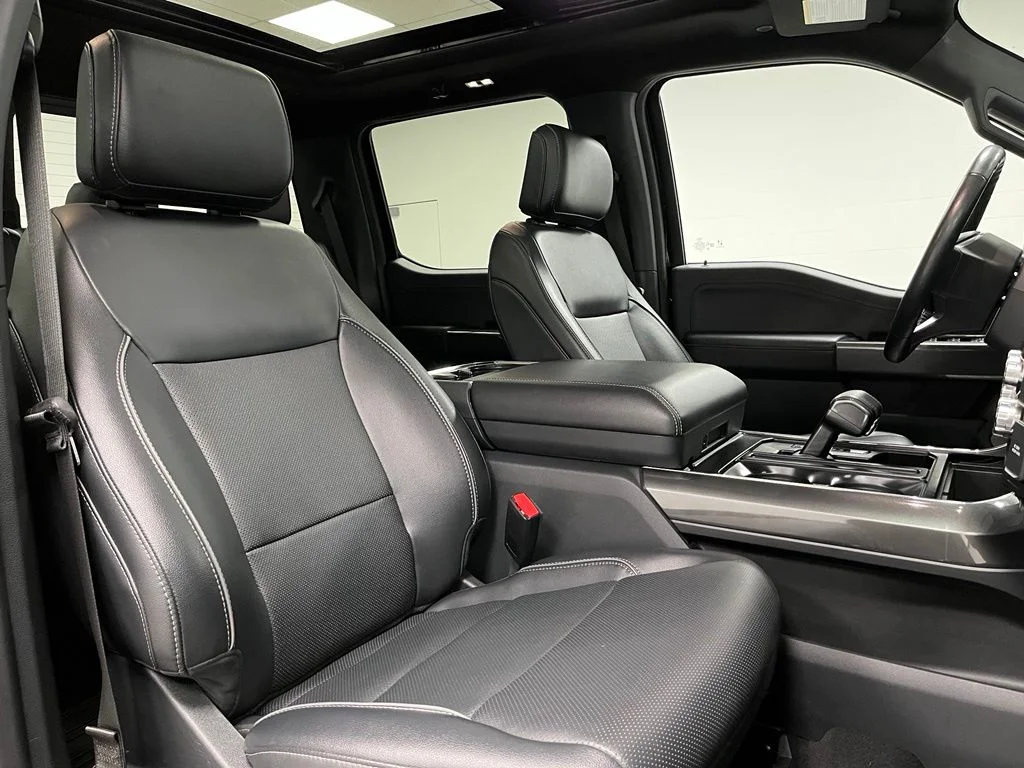 Used 2023 Black Ford Lariat image 59