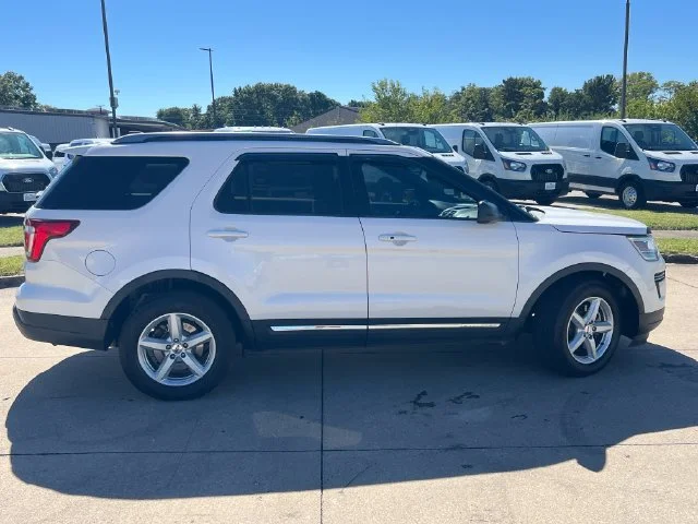 Used 2018 White Ford XLT image 9