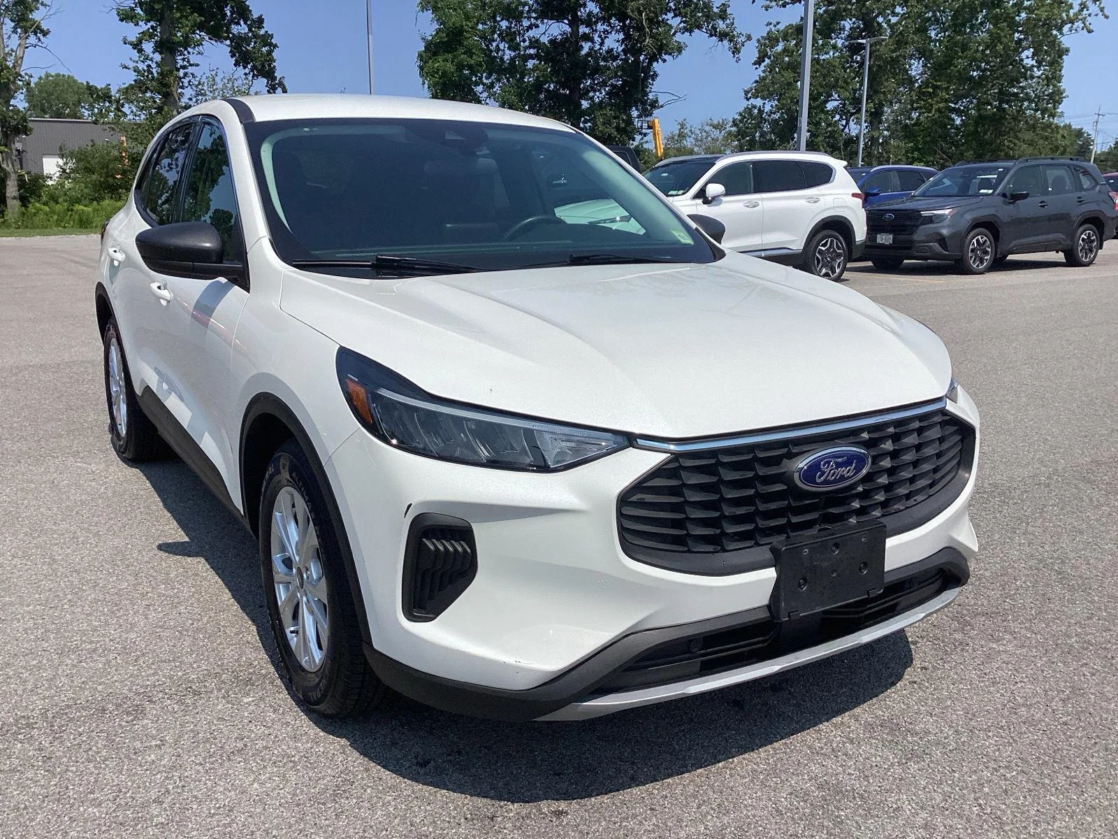 Used 2023 Star White Metallic Tri-Coat Ford Active image 11