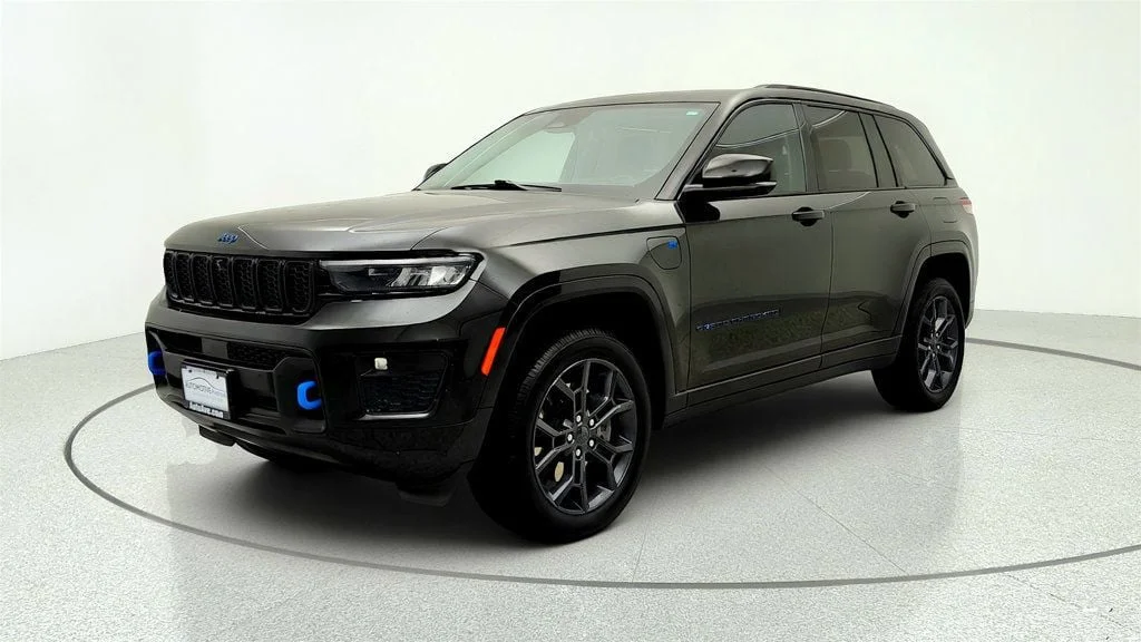 2023 Jeep Grand Cherokee 30th Anniversary 4xe 4x4's photo