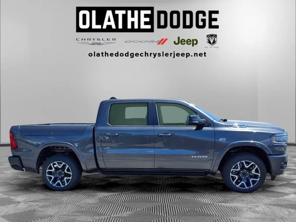 New 2026 Granite Crystal Metallic Clear-Coat Exterior Paint RAM Laramie image 29