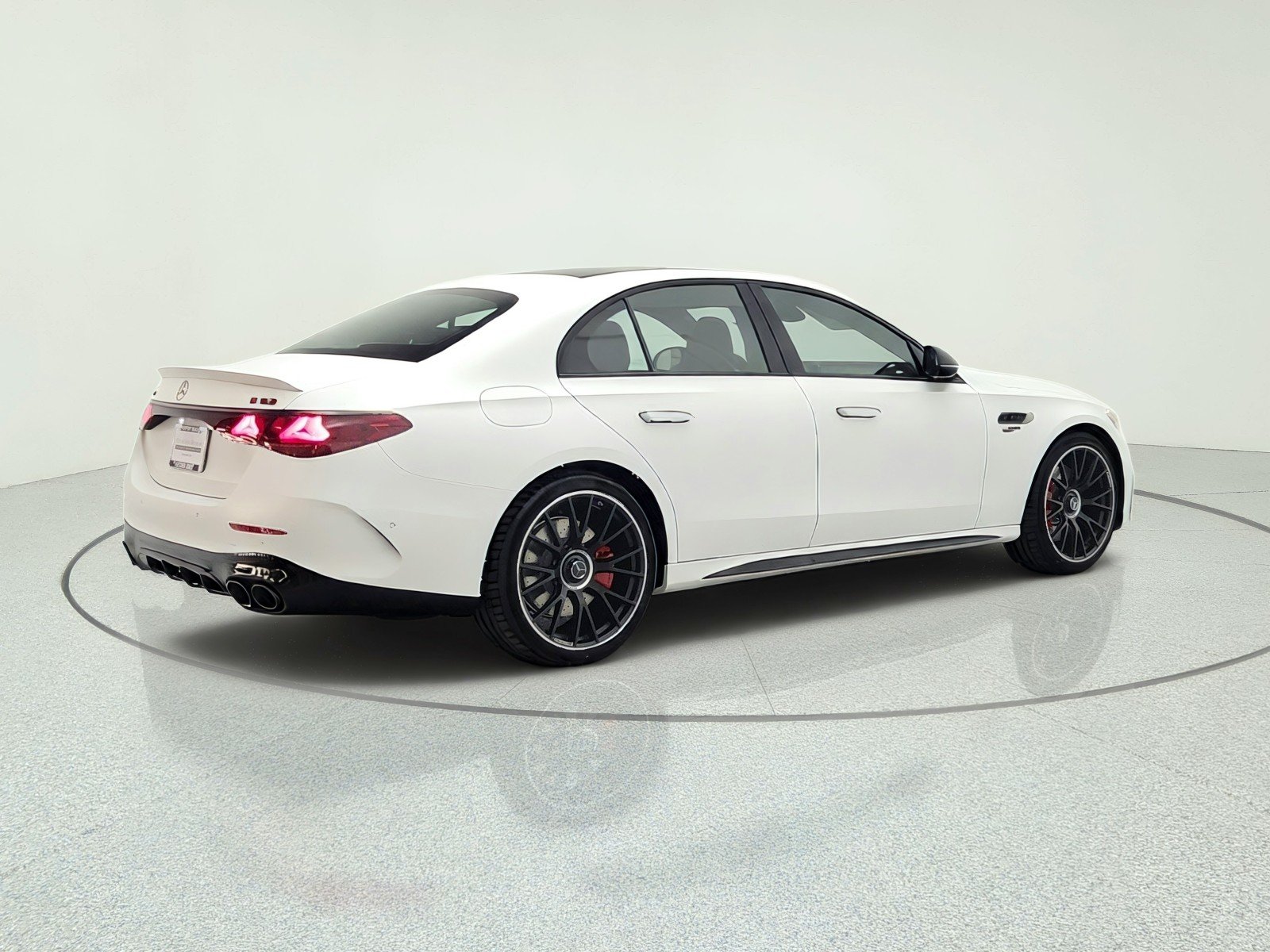 New 2026 MANUFAKTUR Moonlight White Magno Mercedes-Benz AMG® E 53 E 4MATIC+ Sedan image 5