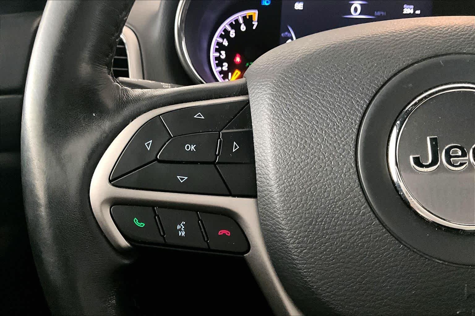 Used 2020 Sting-Gray Clearcoat Jeep Altitude image 22