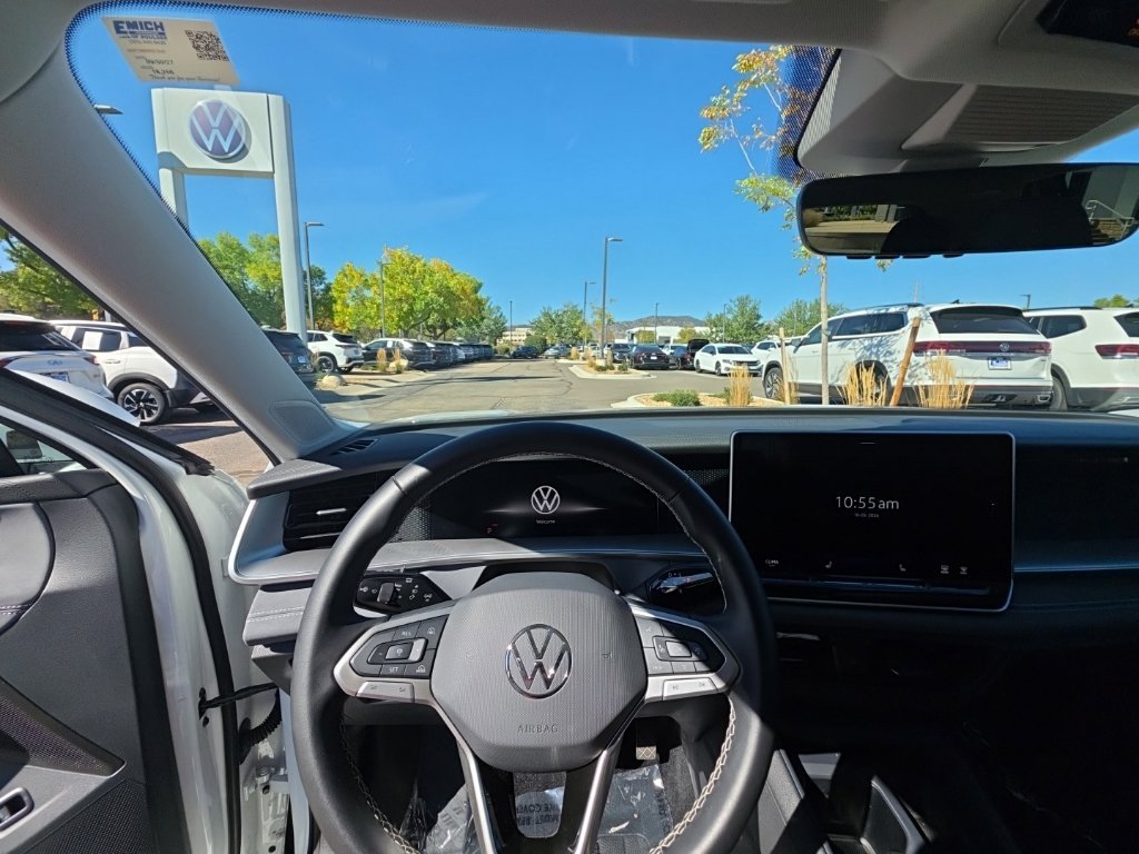 Certified Used 2026  Volkswagen SE image 11