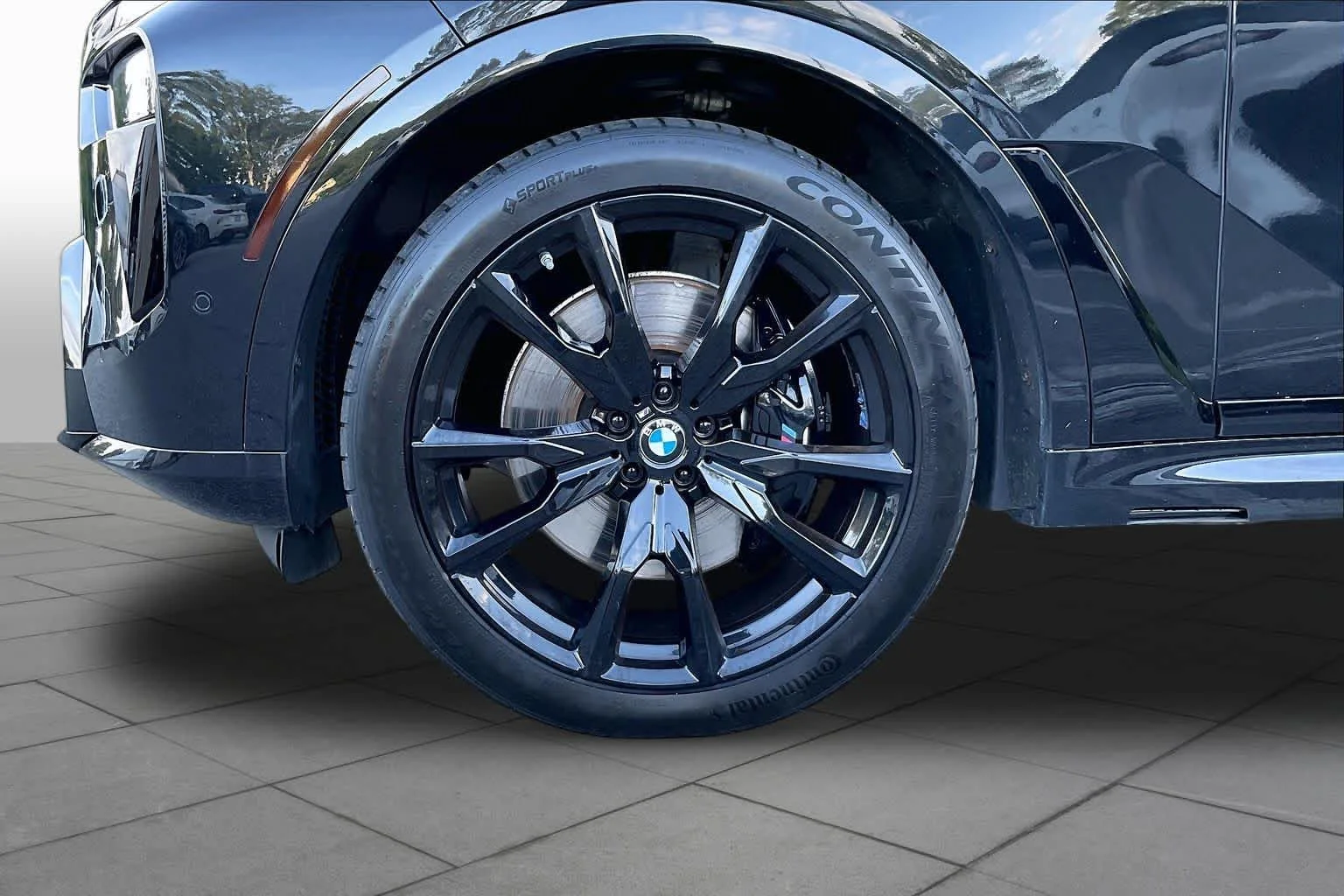 Used 2023 Black Sapphire Metallic BMW xDrive40i image 10
