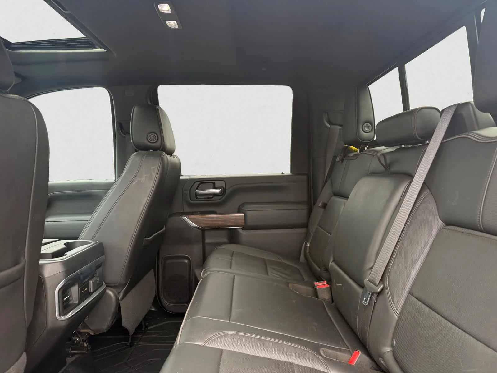 Used 2022 Iridescent Pearl Tricoat Chevrolet High Country image 19